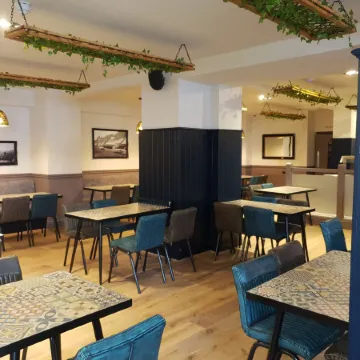 The Bournbrook Inn Отели рядом с достопримечательностью «Сайрхолл Милл»