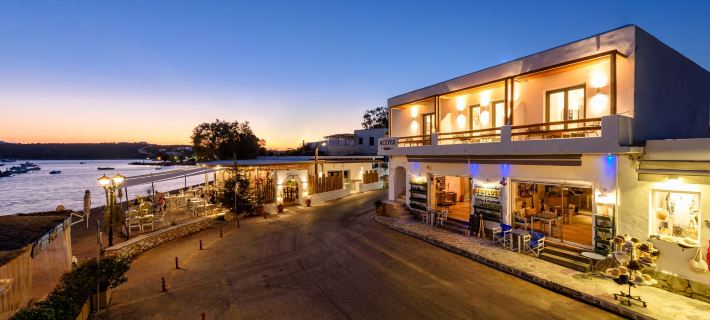 Kiano Suites Paros Hotels in Paros
