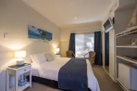 Beachhouse Bed and Breakfast