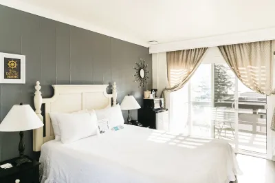 Seaside Laguna Inn & Suites Hotels near Aliso Beach