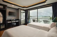 Doris Cruise by Hag Hotels near Bãi tắm