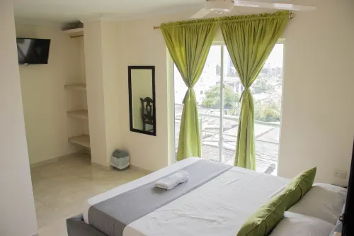 Hotel Calarca N1