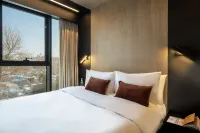 Master Bat Yam Aparthotel - Parking