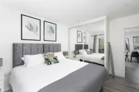 Skyvillion -Vineyard Court- Enfield 1-Bed W/Garden