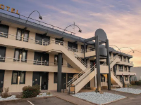 Hôtel Olivet, Orléans Sud - Nouvelle Ouverture โรงแรมในOlivet