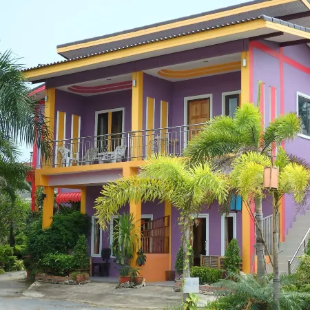 Lanta New Beach Bungalows