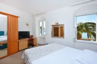 Hotel Adriana