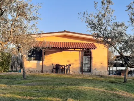 Il Girasole B&B Отели в г. Скандрилья