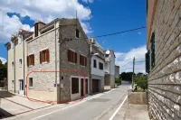 A1 - Best Location in the Very Center of Vodice Các khách sạn ở Tribunj
