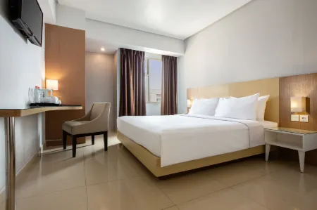 Hotel Santika Depok Отели рядом с достопримечательностью «University of Indonesia»