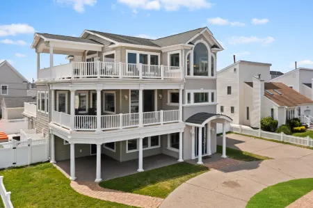 Heated Pool Hot Tub 5Br Game Room Elevator Cabana