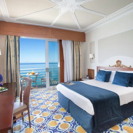 Alimuri Bay Resort