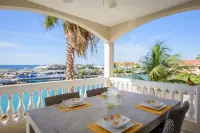 古拉索奢華度假出租屋飯店