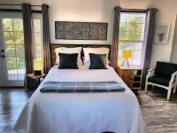 Papillon Cellars - the Loft Hotel di Mariposa