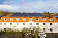 Wyndham Garden Potsdam Hotels in der Nähe von Fähre Caputh-Geltow