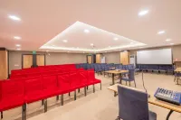 Viking Park Hotel Hotels in Çamyuva