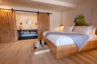 Best Friends Roadhouse and Mercantile