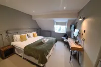 Priory Inn Hotels in Tetbury