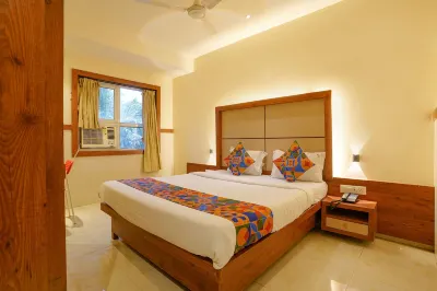 FabExpress Super 7 Inn - Nr Rabale Station
