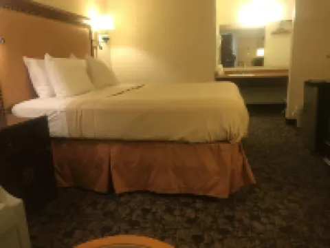 Travelers Inn & Suites Hotels in Craig