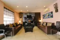FabExpress Yug Villa Karol Bagh