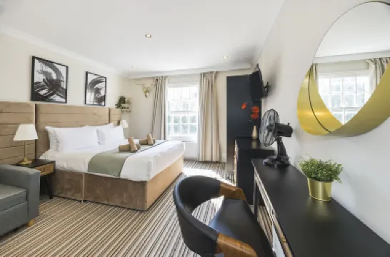 Verv Islington Hotels near Islington Assembly Hall