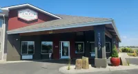 Ten Pin Inn & Suites