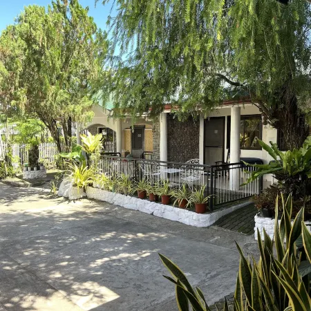 Pabua's Cottages