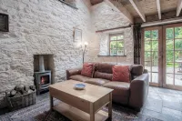 The Apple Store - 1 Bedroom Cottage - St Ishmaels Hotels in Saint Ishmael's