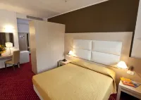 Hotel Regina Hotels in Kardaun