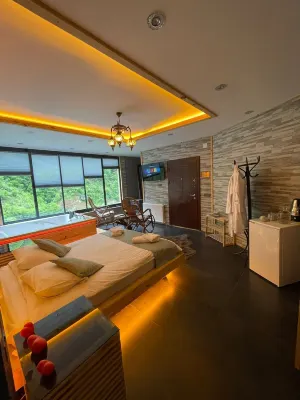 HiraBungalov