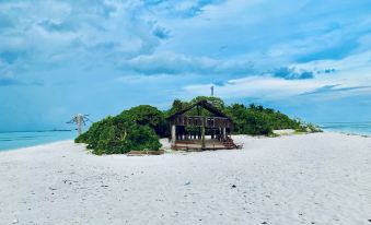Oasis Village Fenfushi, Maldives