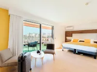 ホテル エリオ アンティーブのホテル