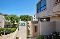 Just a few steps to stairs to ocean! Gated. The Sanctuary at South Sierra