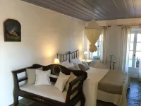 Niriedes Hotel - balcony