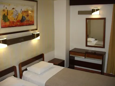 Claridge Hotel Hotels in Vatanex