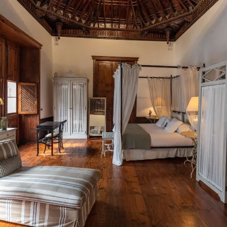 Isla Baja Suites