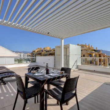 Aqua Apartments Vento, Marbella Отели рядом с достопримечательностью «Пуэрто-Банус»