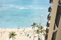 OUTRIGGER Waikiki Beach Resort - Bjergudsigt