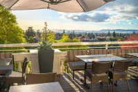 The Claremont Resort & Club