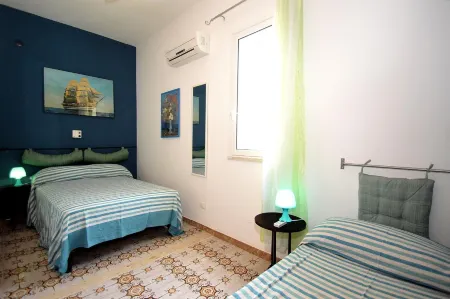 Sc025 Villa Calamazzo 5 Posti a Pochi Metri Dal m