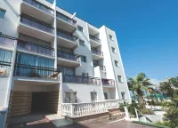 Marlita Beach Hotel Apartments