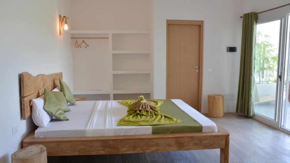 La Base Hotel