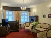 Hotel Dwór Polski Hotels near Miejska Gallery