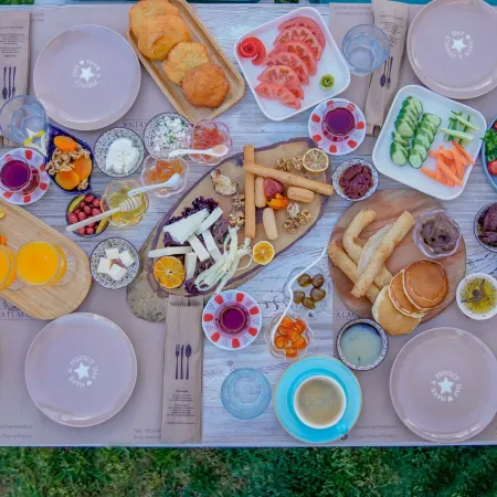 Alacati Marina Palace