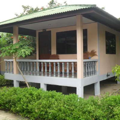 Dreamland Resort Hotels near Thong Nai Pan Beach