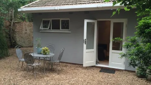 City & Farm Stays Hotels in Kloof