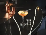 Radisson Red Gatwick Airport - bar