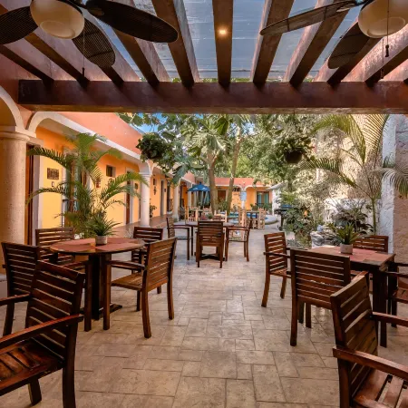 El Zaguán Colonial by GuruHotel