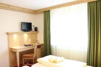 Hotel-Landgasthof Rebstock Thomas Gehring e.K. Hotels in Emmendingen